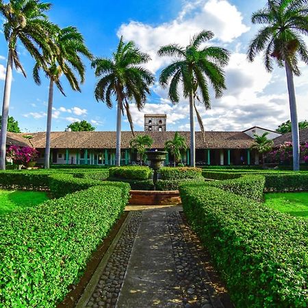 Hotel El Convento Leon Nicaragua エクステリア 写真