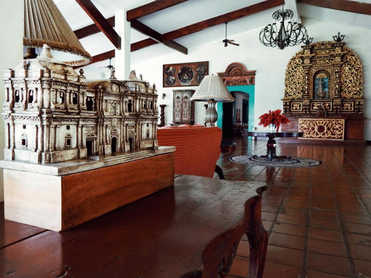 Hotel El Convento Leon Nicaragua エクステリア 写真