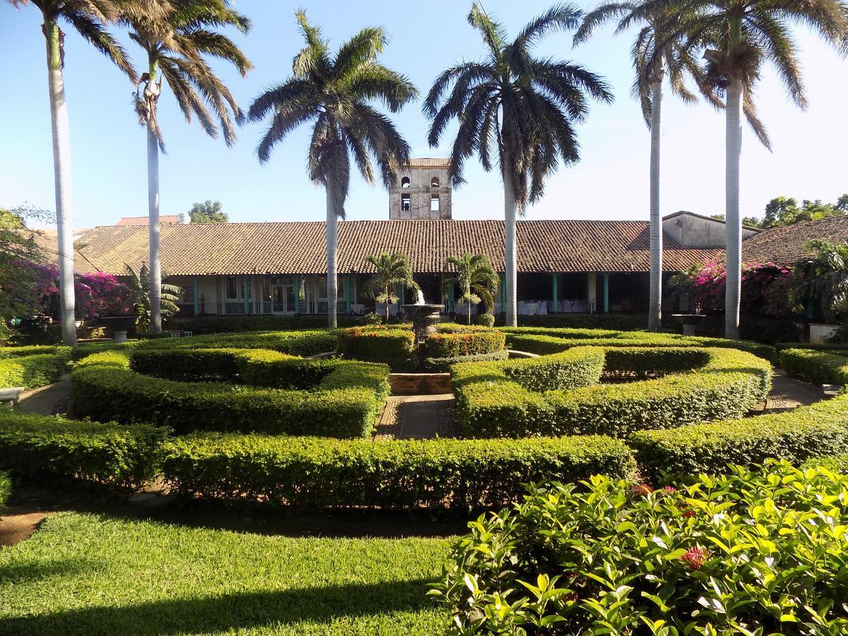 Hotel El Convento Leon Nicaragua エクステリア 写真