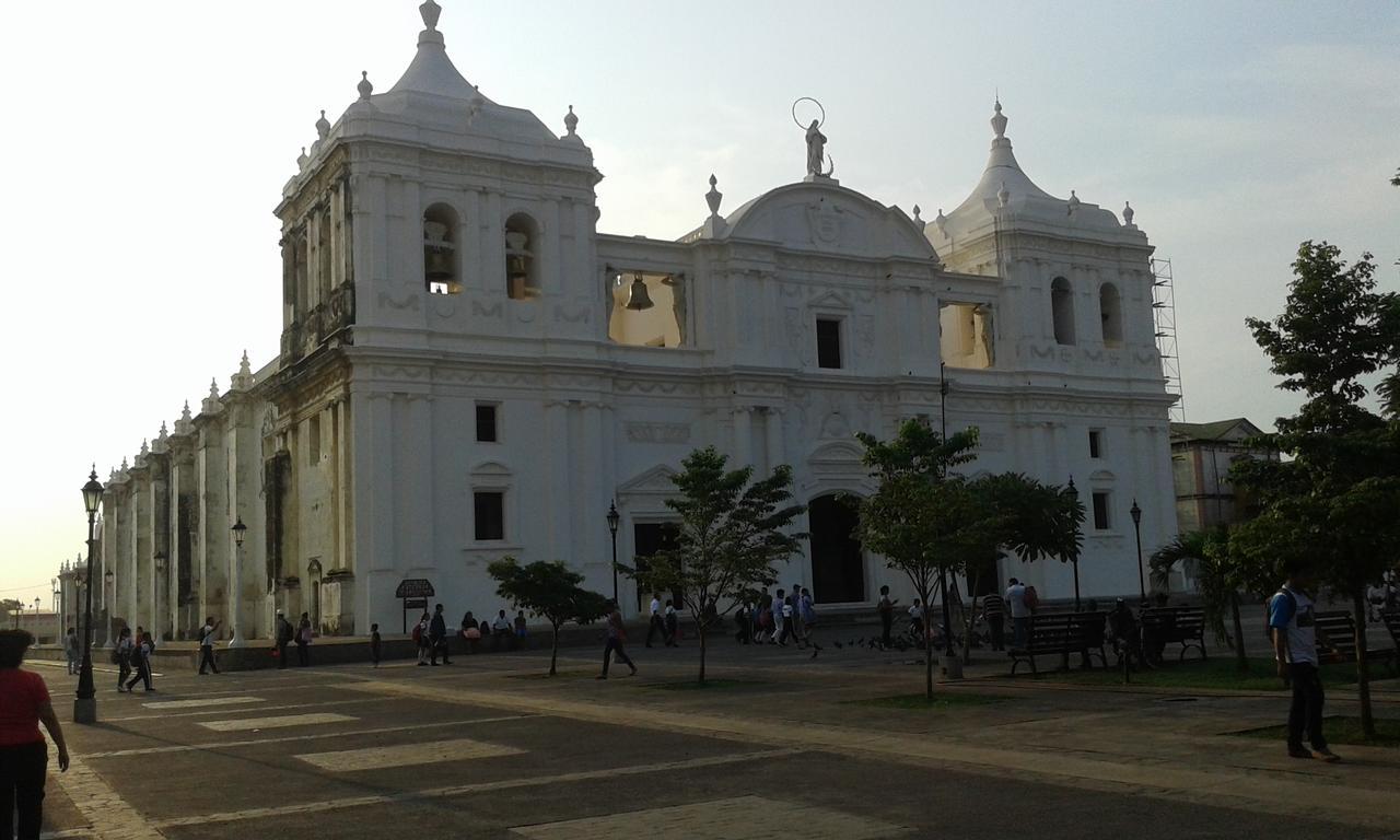 Hotel El Convento Leon Nicaragua エクステリア 写真