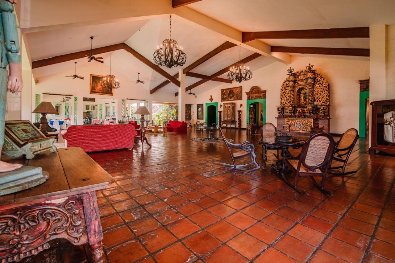 Hotel El Convento Leon Nicaragua エクステリア 写真