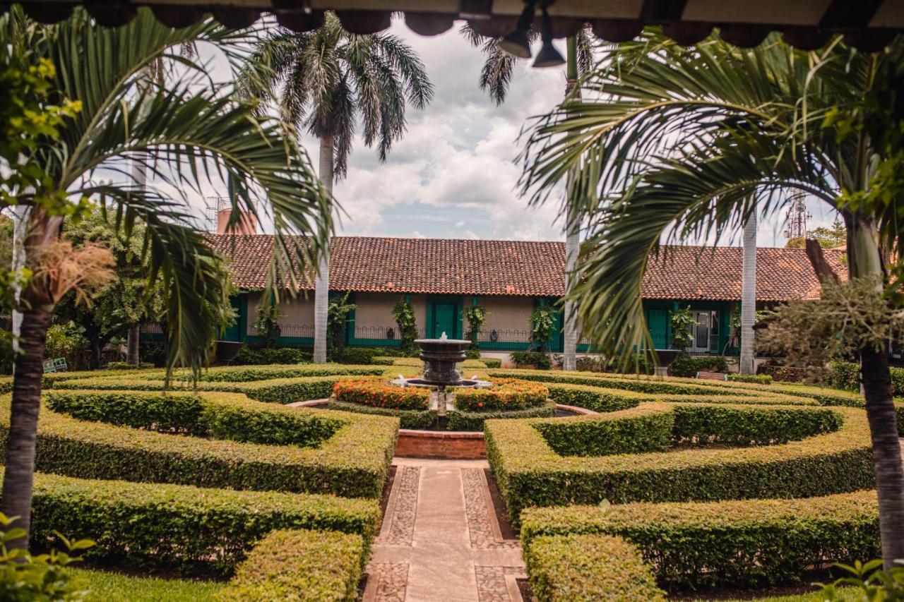 Hotel El Convento Leon Nicaragua エクステリア 写真