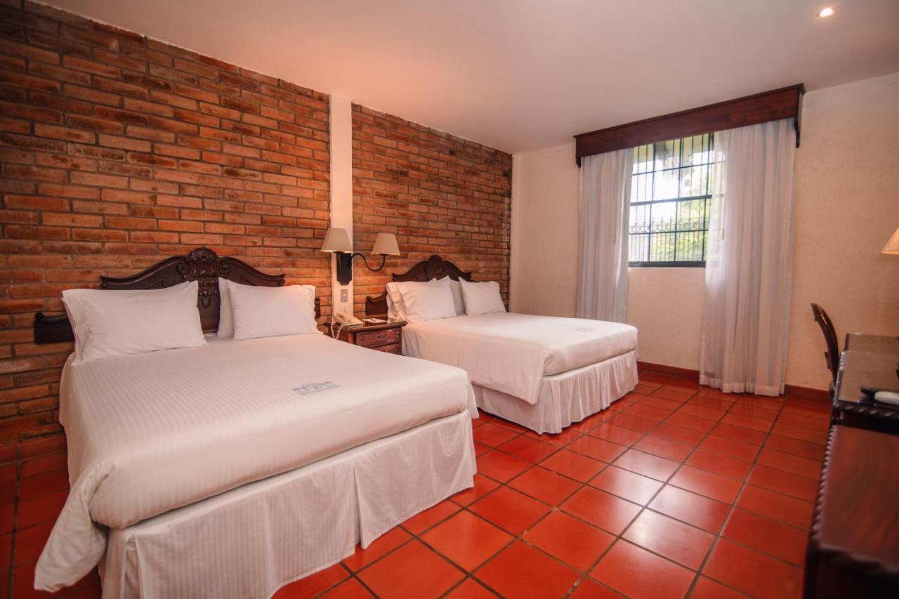 Hotel El Convento Leon Nicaragua エクステリア 写真